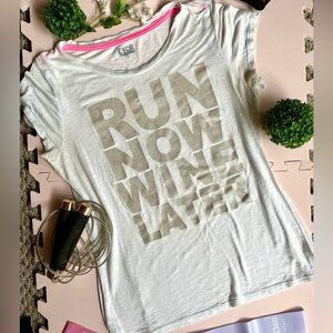 Sz M-Run Now Workout T-Shirt
